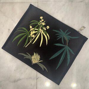 Creatures of the Wind Clutch